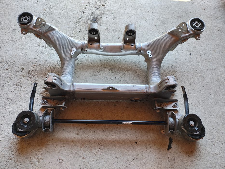 Punte spate BMW Seria 5 G30 cod 6861201