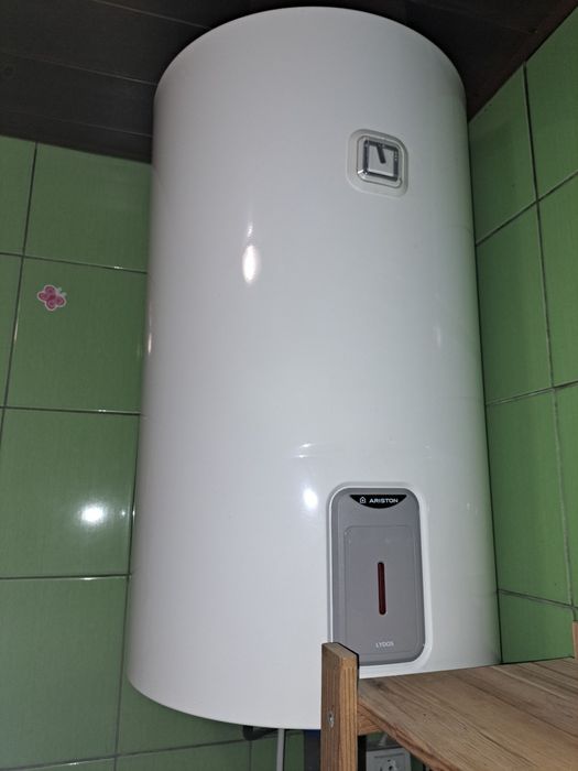 Boiler electric Ariston, 75 L