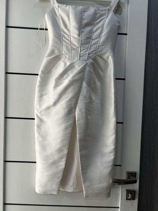 Продам шикарное вечернее платье