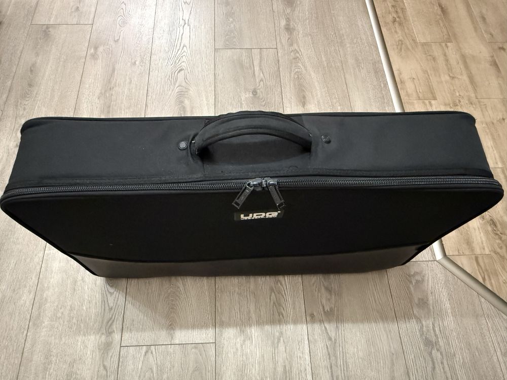 UDG Urbanite MIDI Controller Sleeve Large Black (калъф за конзола)