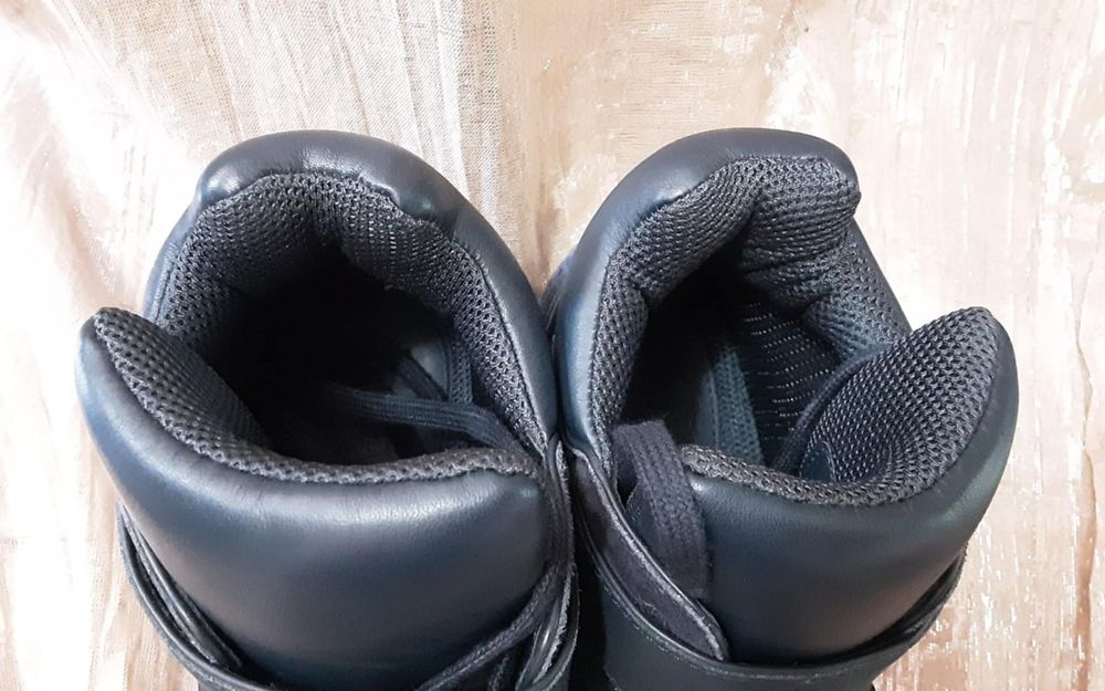 (37) CHANEL оригинални сникърси