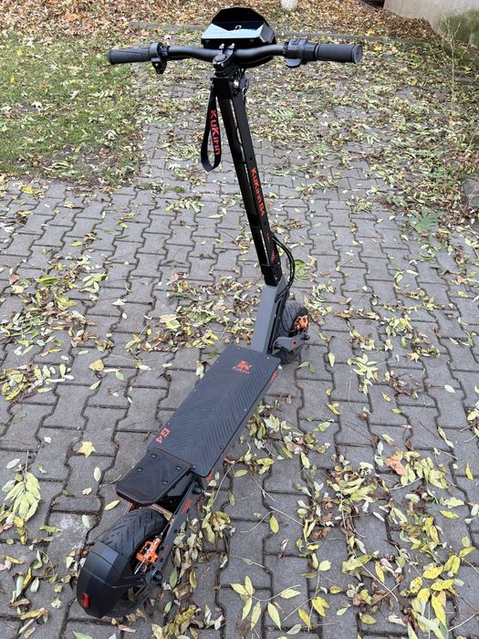 Trotineta KuKirin G4 2025