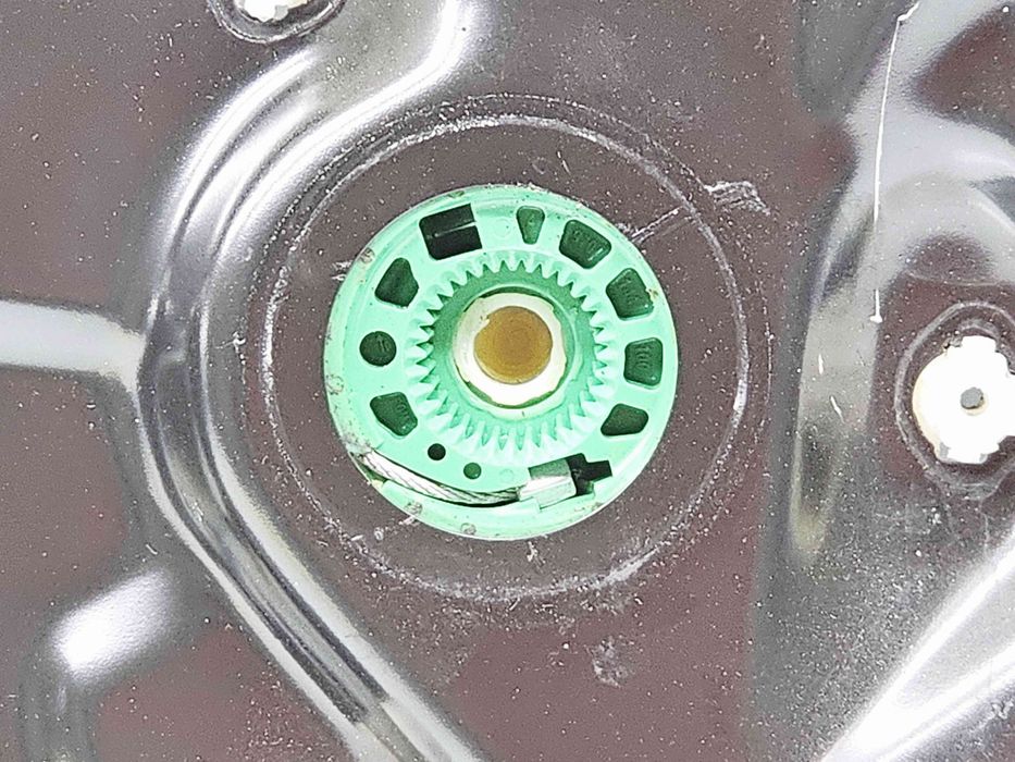 Macara electrica geam dreapta spate Volkswagen Passat B7 (362) [Fabr 2