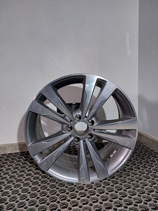 trei jante 19 originale mercedes s w222 / a217 / c217 8,5j et36