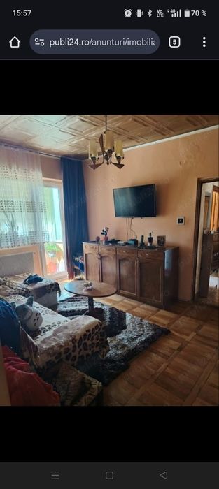 Vand apartament cu 3 camere in Ineu, jud Arad