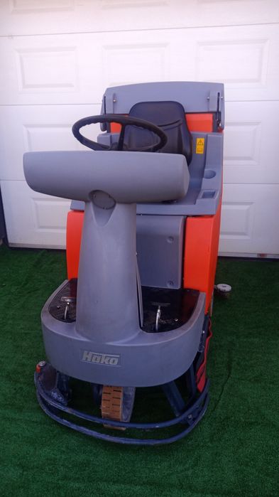 Masina de spalat pardoseli Hako B115