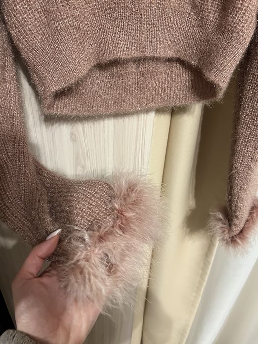 Къс пуловер на марката Dizi