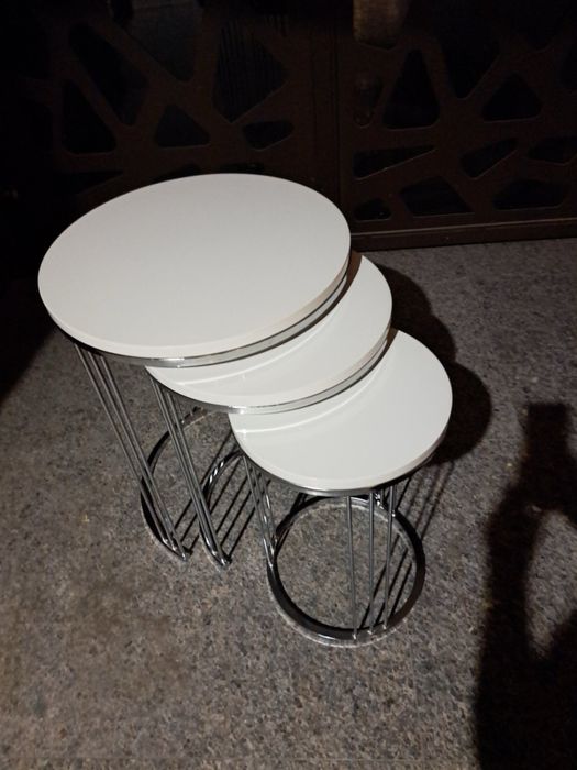 Холна маса тройка