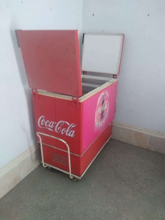 Xolladelnik  sotiladi