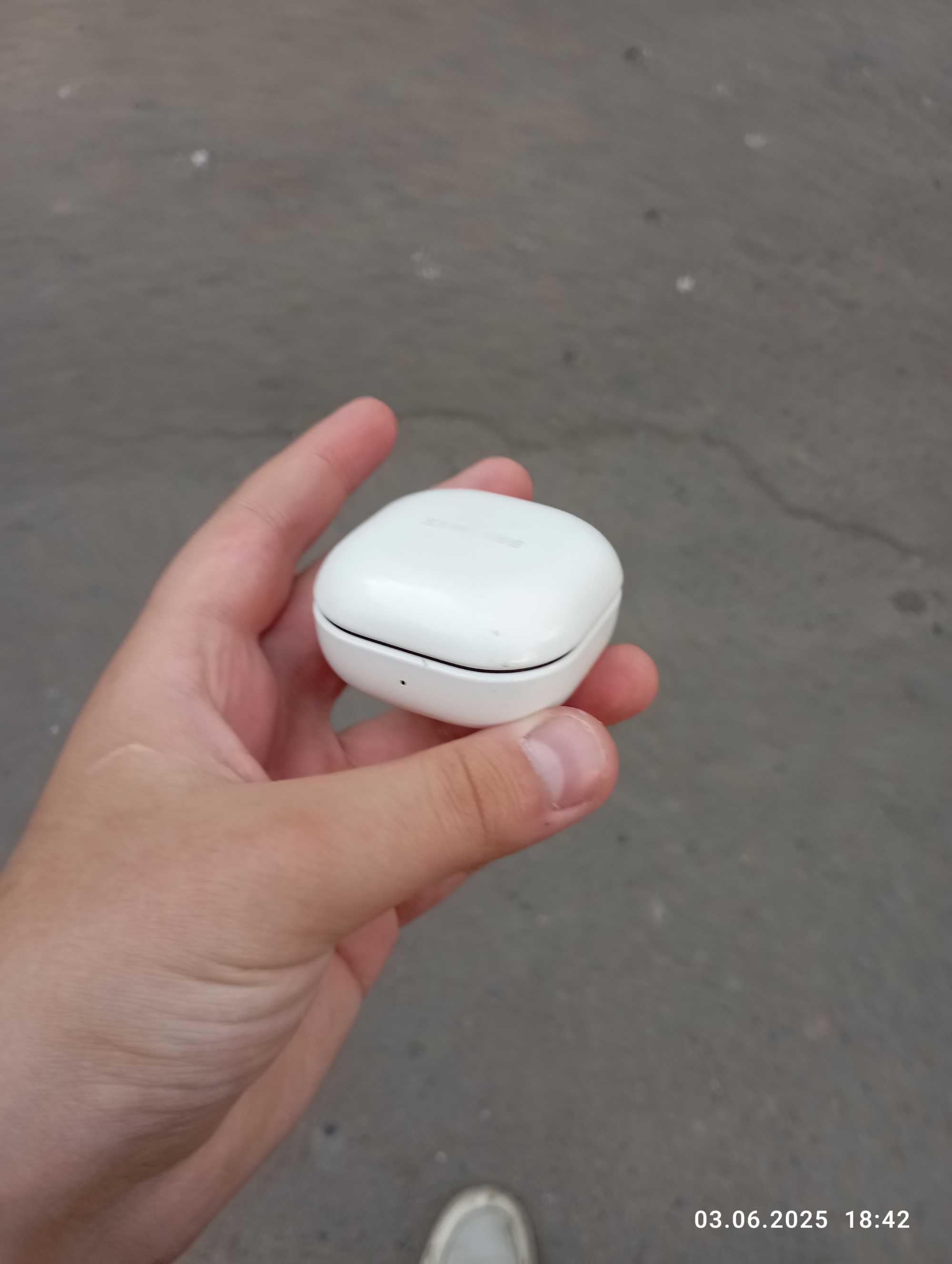 Срочно оригинальные наушники Samsung Galaxy buds FE