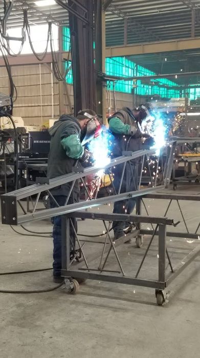 СТЕЛЛАЖИ из профильных труб, ДЕЛЕНИЕна 2 этажа, АНТРЕСОЛЬНЫЙ этаж,