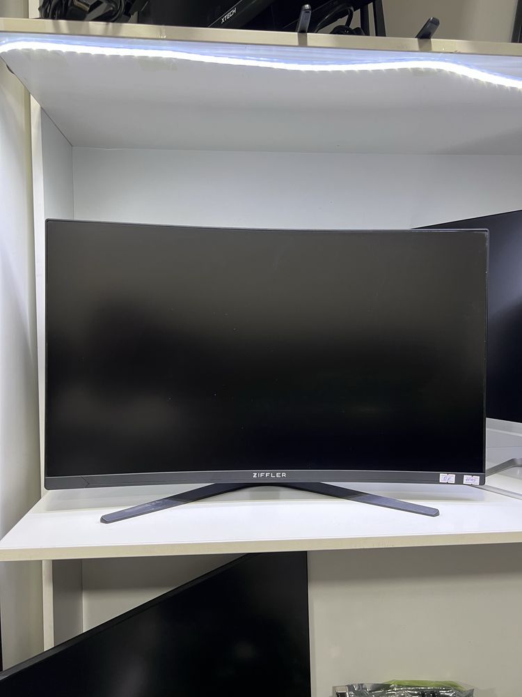 Ziffler 27 curved 110$ Gaming monitor