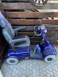 Scuter electric pentru persoane cu dizabilitati