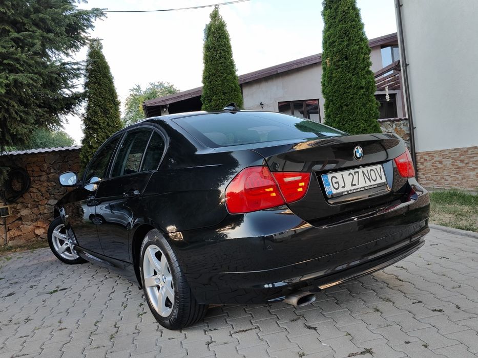 Bmw 320d Facelift // An 2010 // Euro5