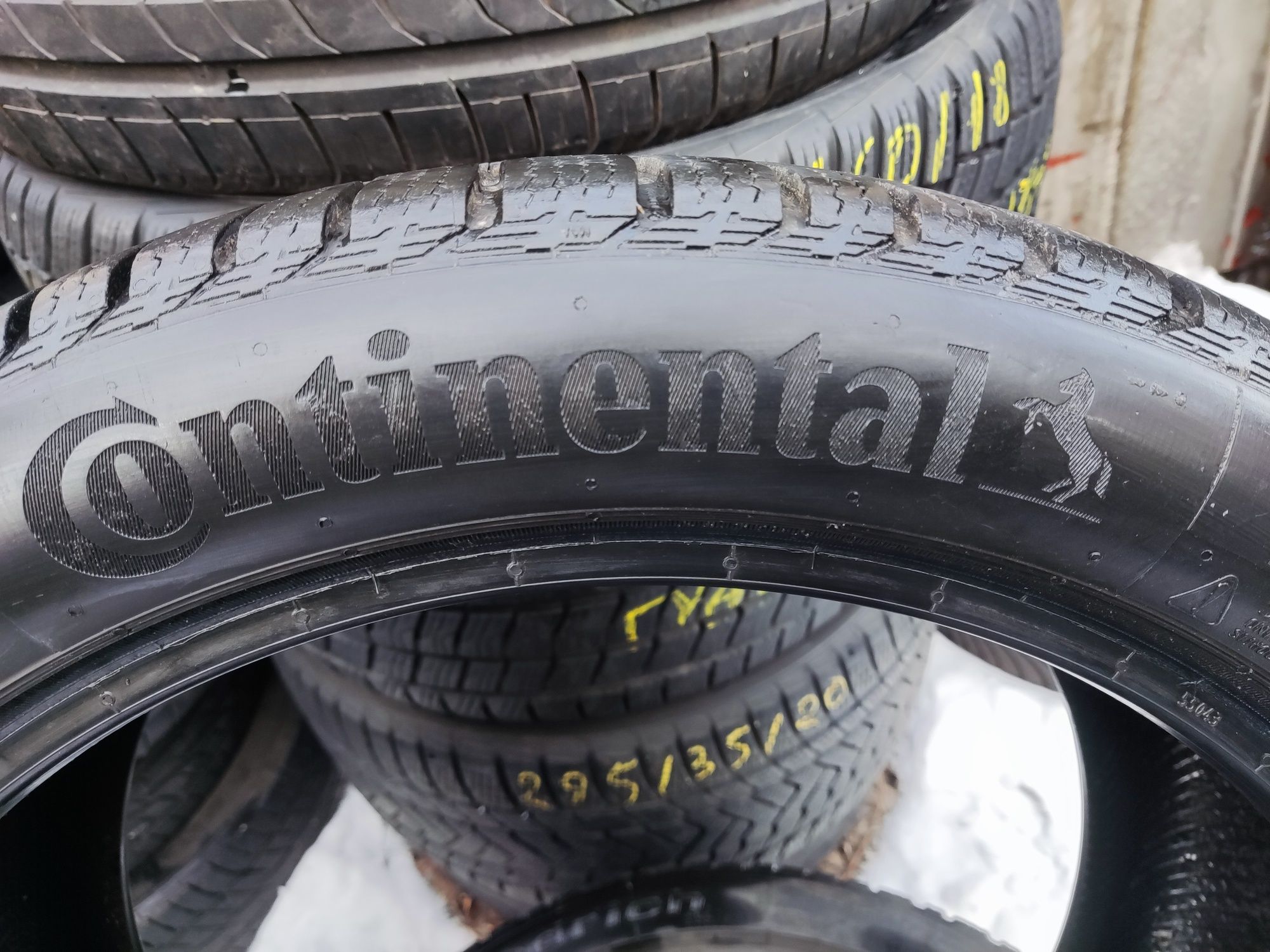 1бр. зима гума 255/40/18 Continental Winter Contact TS860, Runflat