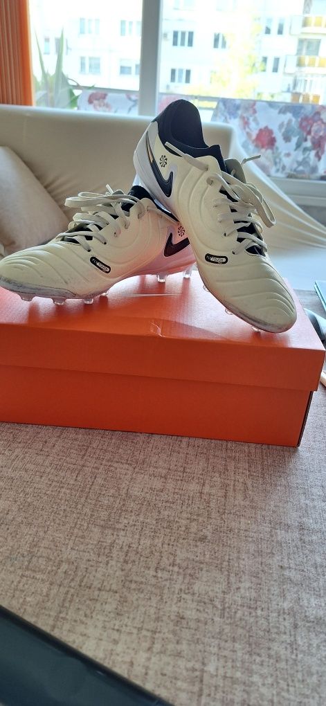 Nike Tiempo Legend 10 Pro AG
Nike Tie