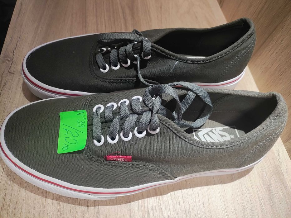 Маратонки от 10 до 35 лв