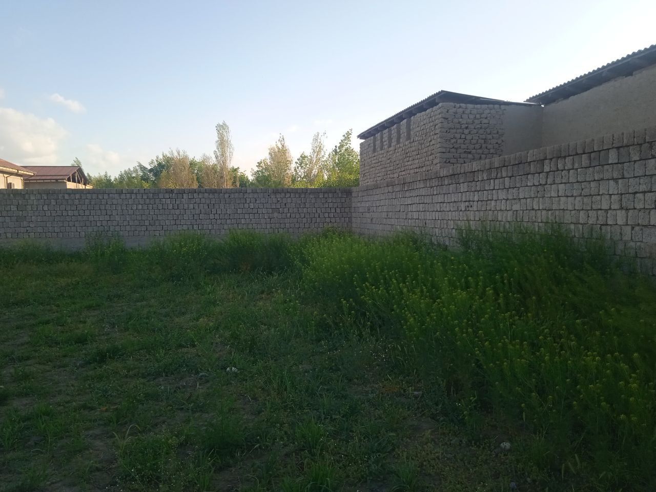 Uchaska sotiladi kelishamiz