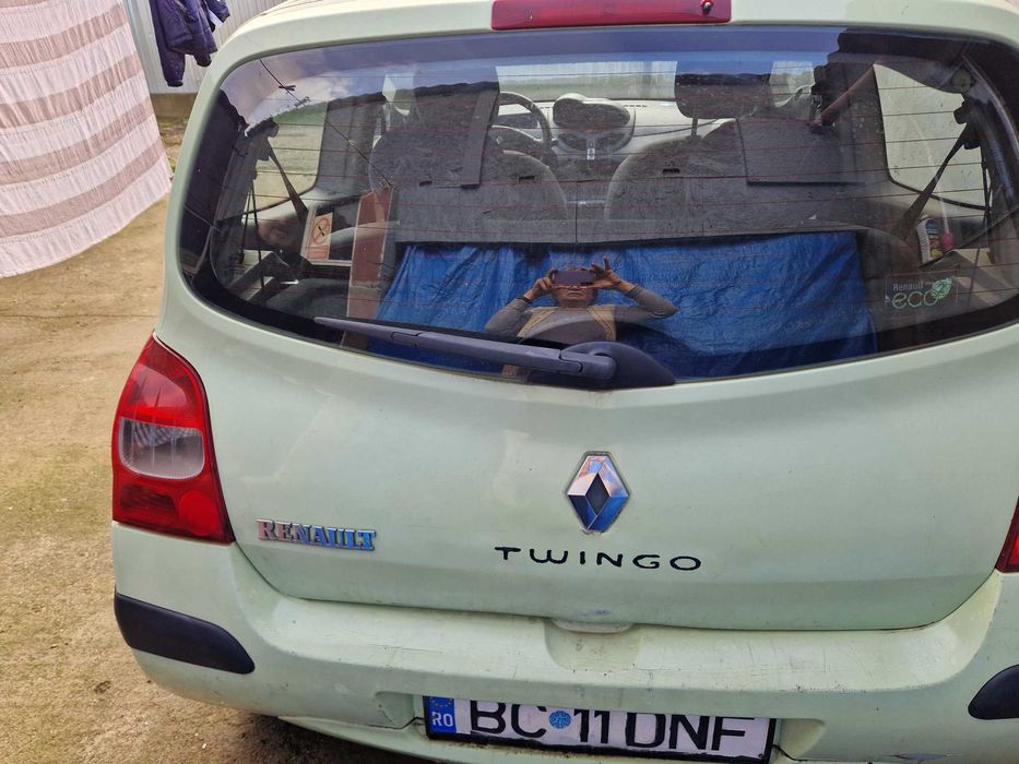 Vand autoturism renault twingo