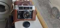 Стар механичен съветски фотоапарат Фед 4 с кожен калъф