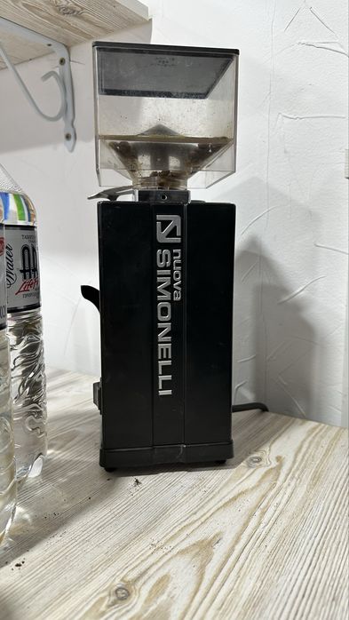 Кофемолка Симонелли