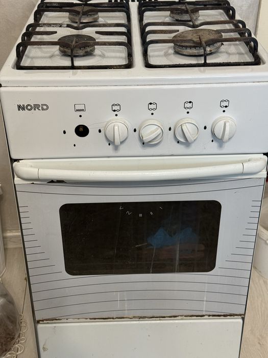 Продам газовую плиту