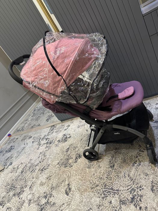 Детская коляска фирма Evenflo