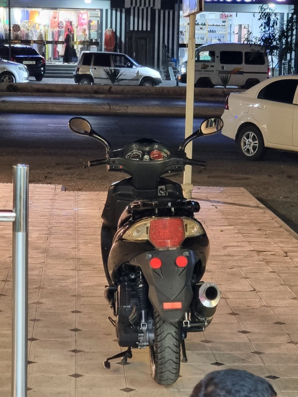 Skuter benzin 100 ga 3 ta tezlik 120