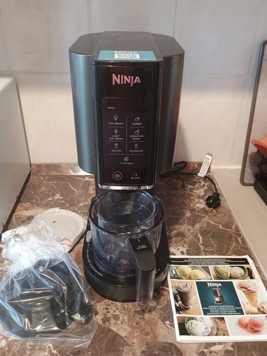 Aparat de înghețată CREAMi NC300, 800W, 7 programe Ninja