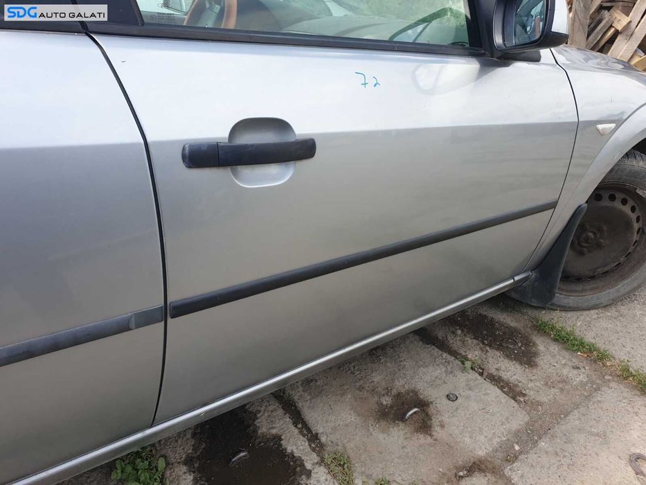 Usa Usi Portiera Portiere Dreapta Fata Dezechipata cu Rugina Ford Mondeo MK 3 2001 - 2007 Culoare 72