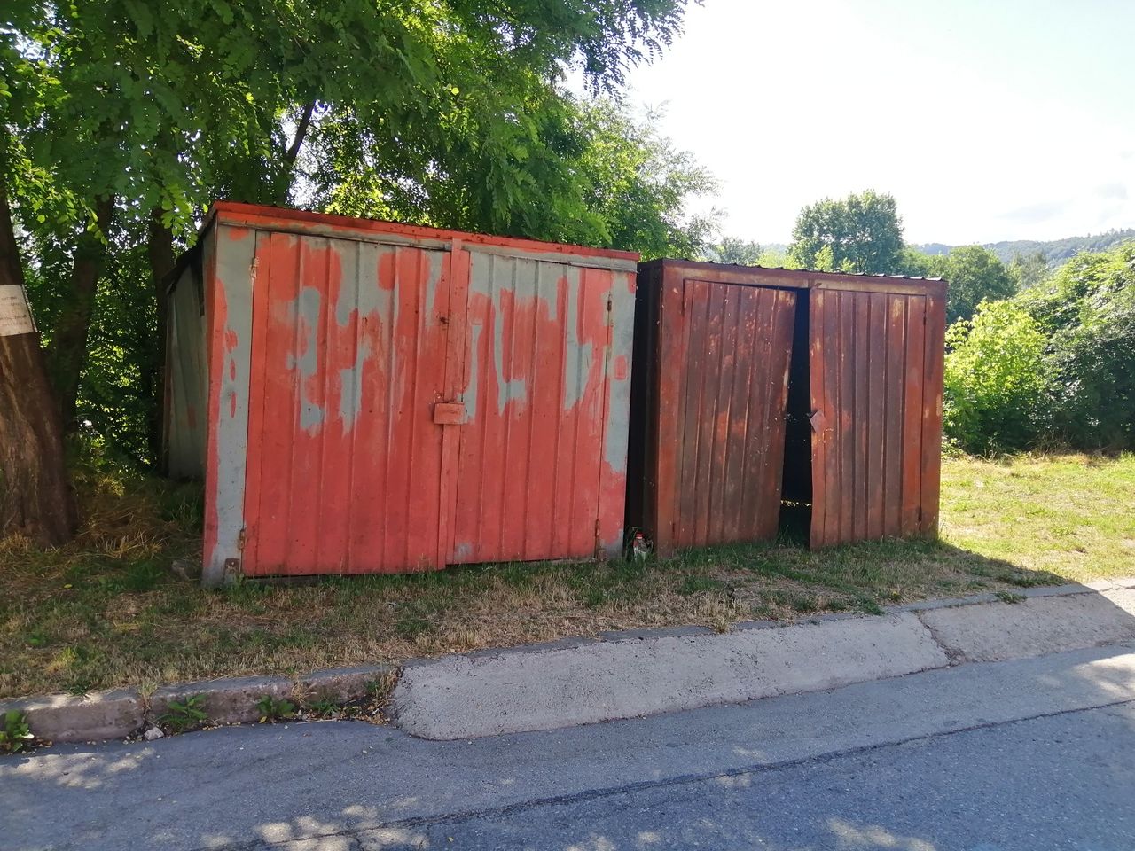 Дава се под наем Гараж / Паркомясто в Габрово, Трендафил 1 - 20 кв.м за 30.6 € - Снимка #1