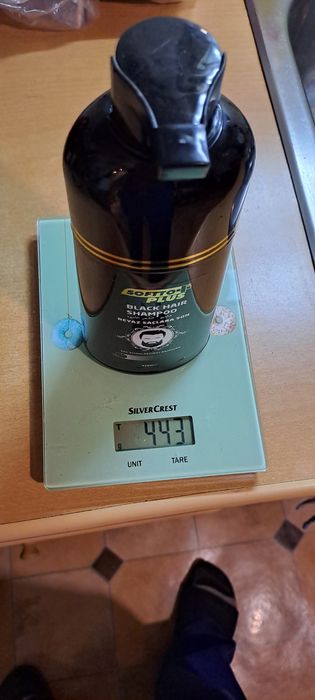 Оцветяващ шампоан за черна коса и брада