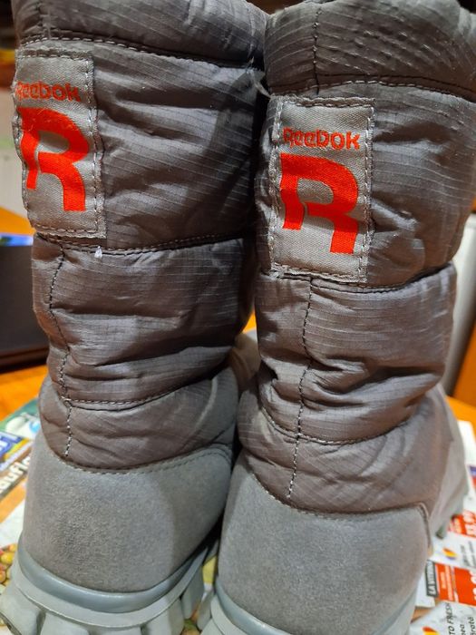 Ghete reebok iarna mas 38,24.5cm
