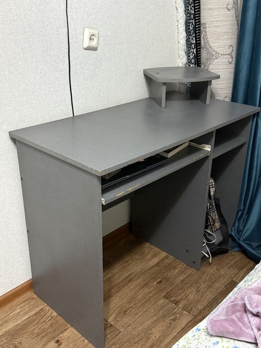 Срочно продаю стол