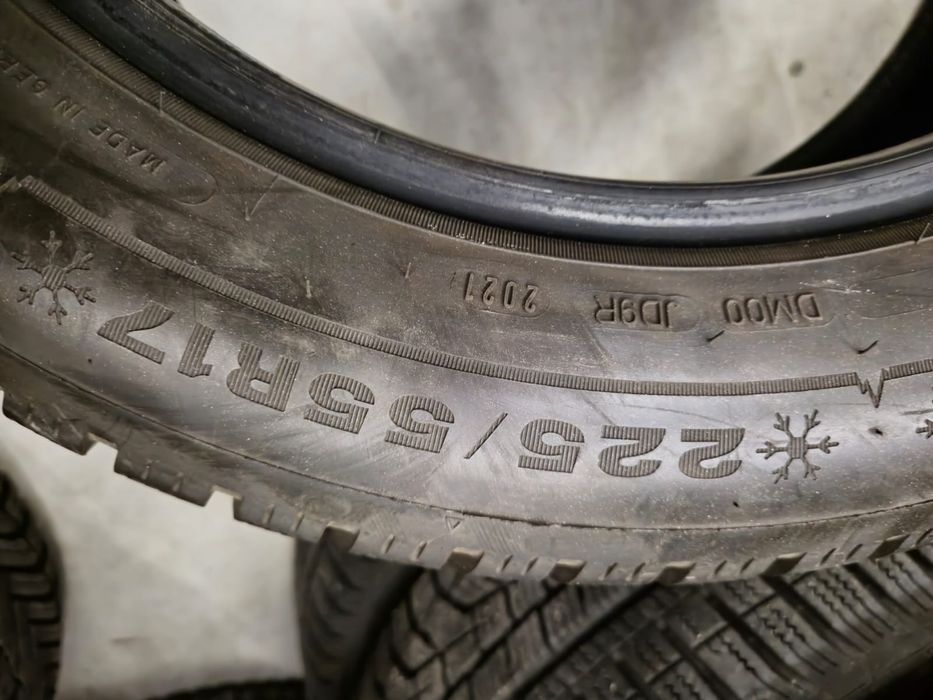 2 anvelope iarna Dunlop 225 55 17 stare foarte buna