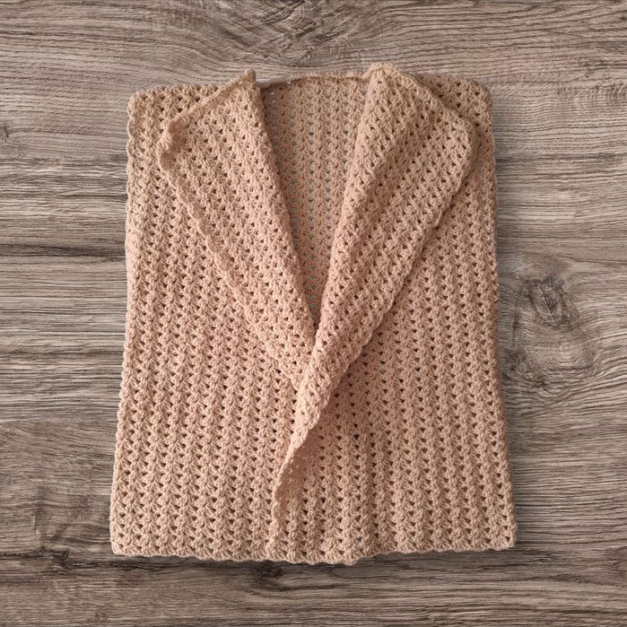 Vestă croşetată de damă