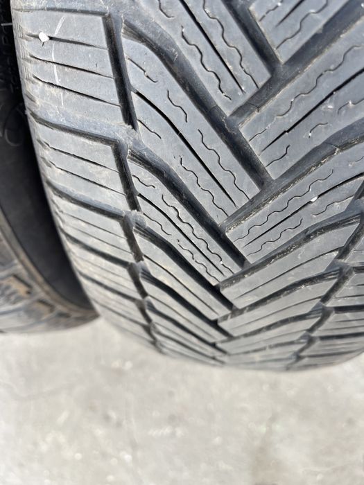2 бр. зимни гуми 185/65/15 Michelin 5,2 mm DOT 3219