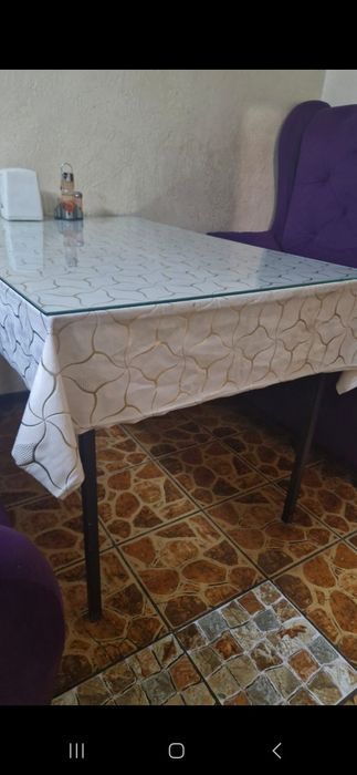 Стол стекло и скатерть 10 штук