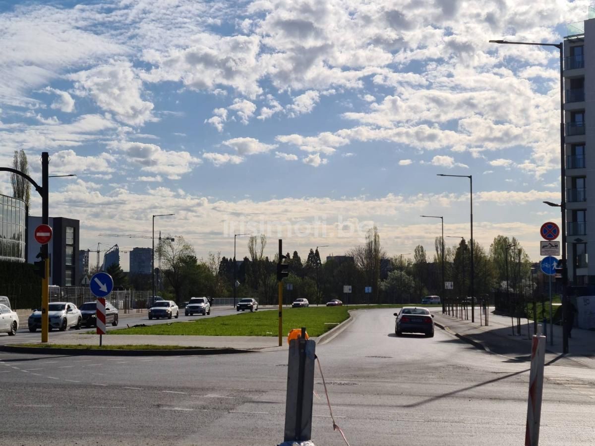 Продава се Тристаен апартамент в София, Витоша - 116 кв.м за 2216 €/кв.м - Снимка #1