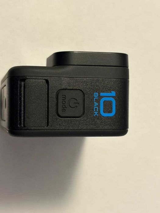 GoPro HERO10 Black 5.3K Cameră de acțiune + Accesorii