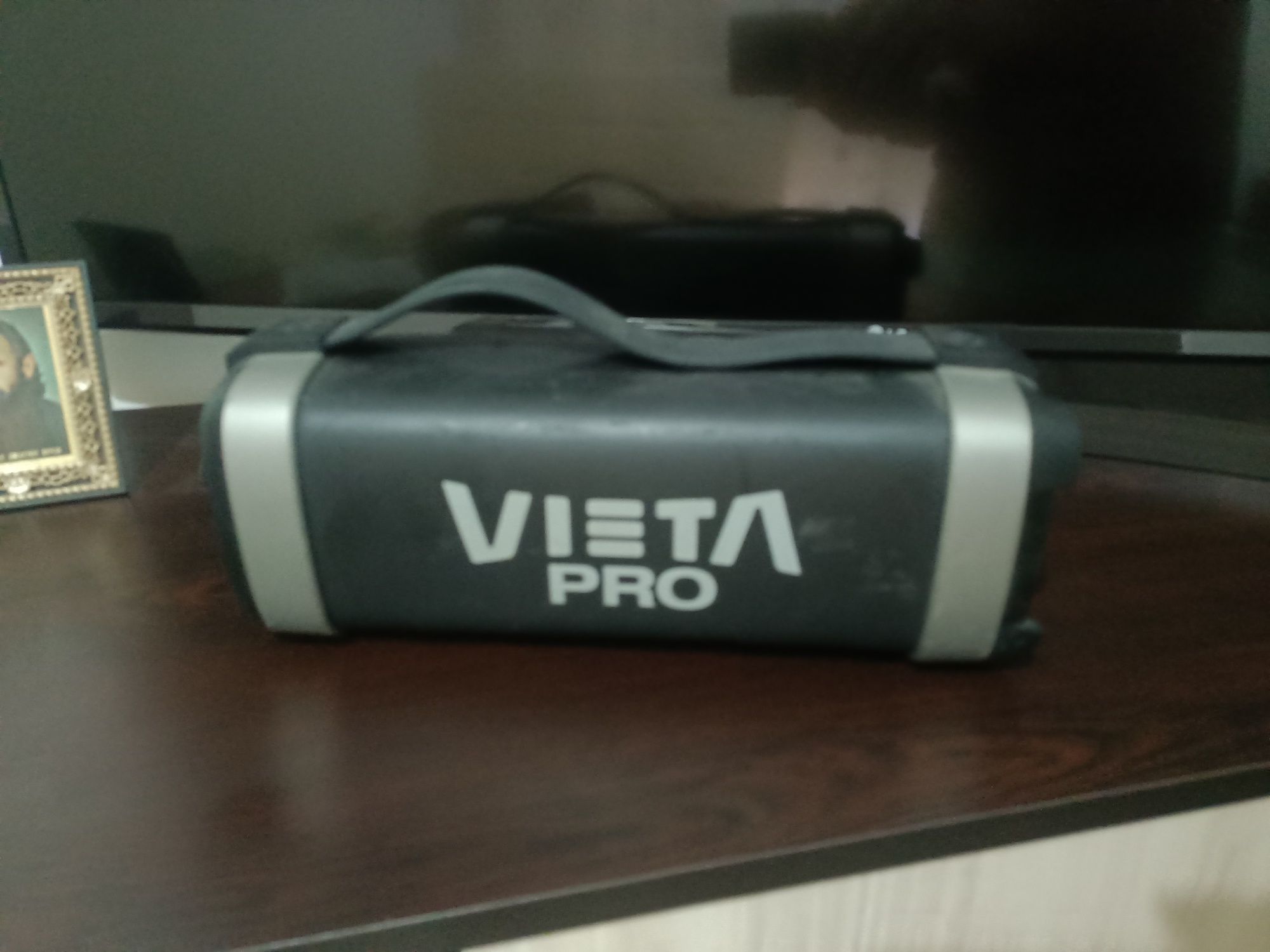 Vând boxă cu acumulator