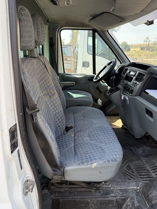 Ford Transit 2.2 8+1 locuri
