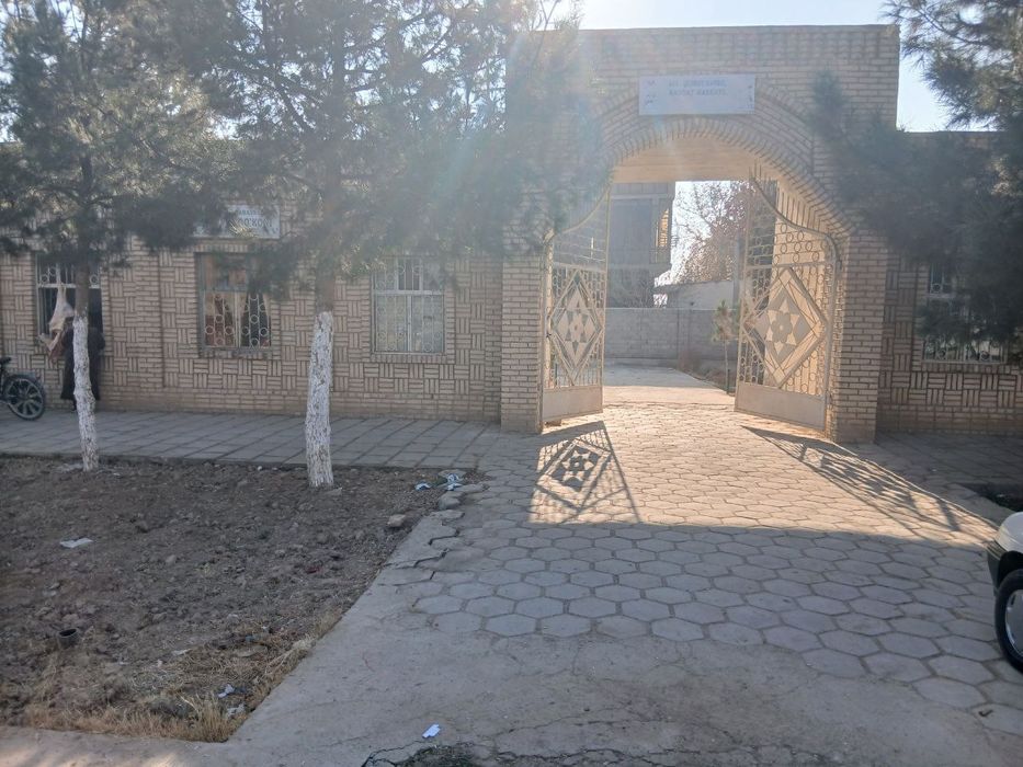 16 сотих жой,16 та дукони билан сотилади.