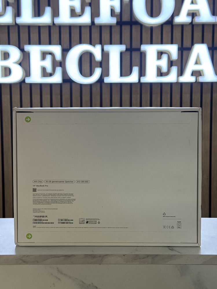 MacBook Pro / 14-inch / M4 / 512GB / 16GB RAM / SIGILAT