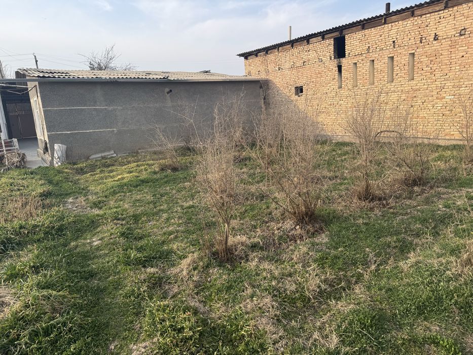 Bekobod tumani. Zafarda 4 so’tixli xovli sotiladi