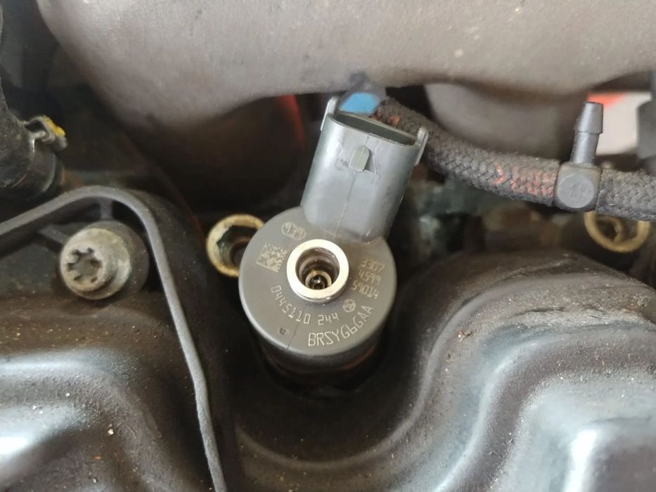 injector 1.9 d multijet  939a1000  fiat croma alfa romeo 159 0445110244