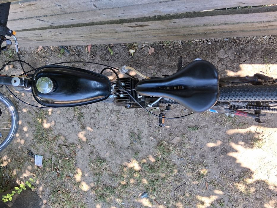 Vand bicicleta cu motor 80cc sau schimb cu scuter