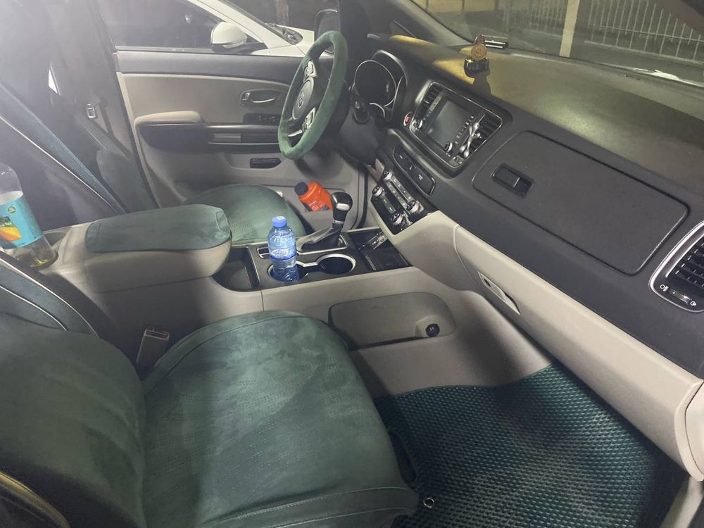 KIA Carnival 2019 идеальное состояние