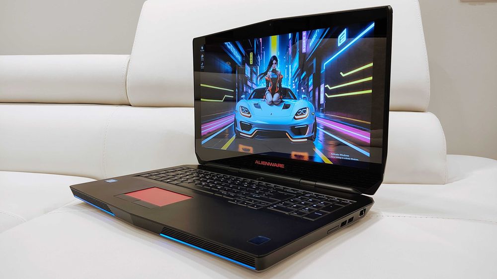 Laptop gaming ALIENWARE ,intel core i7- video nvidia  ,17,3 inch touch