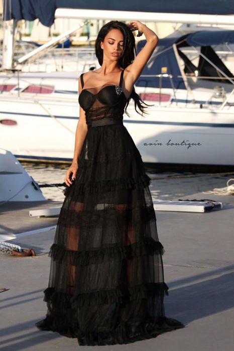 Дизайнерска рокля Avin